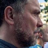 Макс атакует!