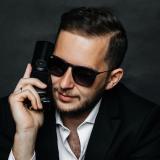 МАКС ДОБРЫЙ ПЕЧАТАЕТ...