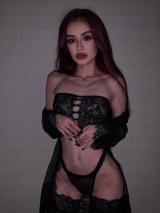 Показала грудь брату