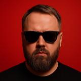 Дядя Валя Люкс